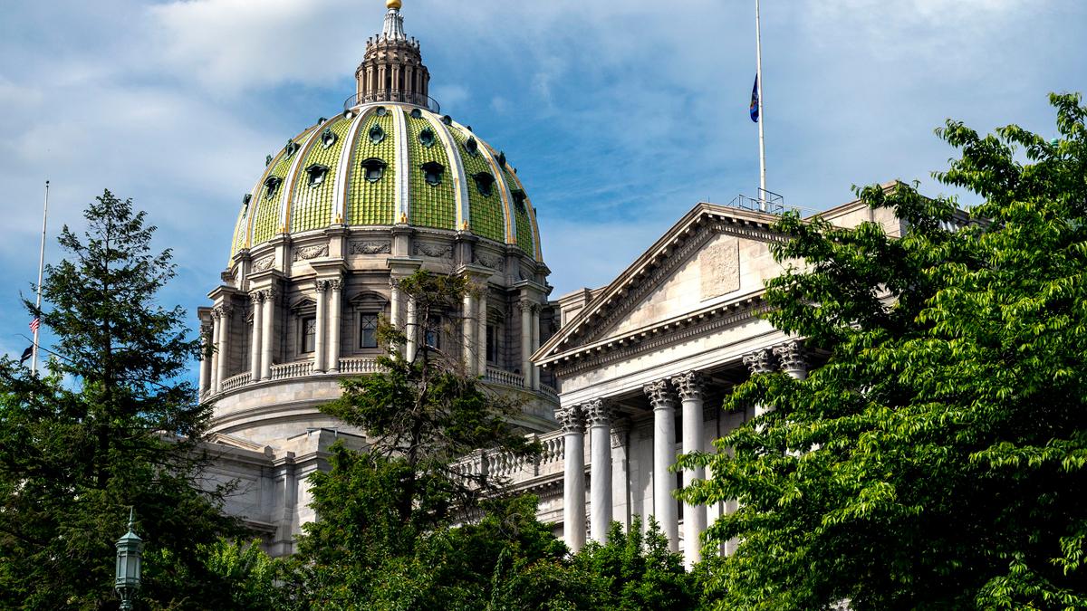 Philly business group head: Pa. tax break offer for  to top