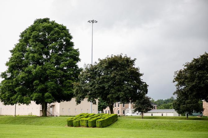 Outside image of SCI Muncy, one of Pennsylvania’s prisons for women.